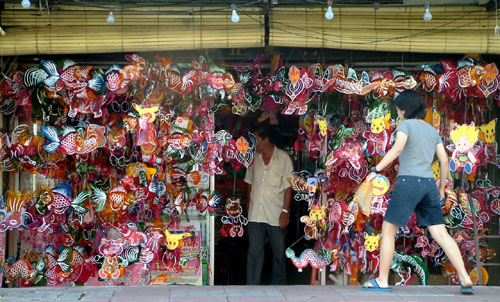 Selling Tanglong 摄影 BEH