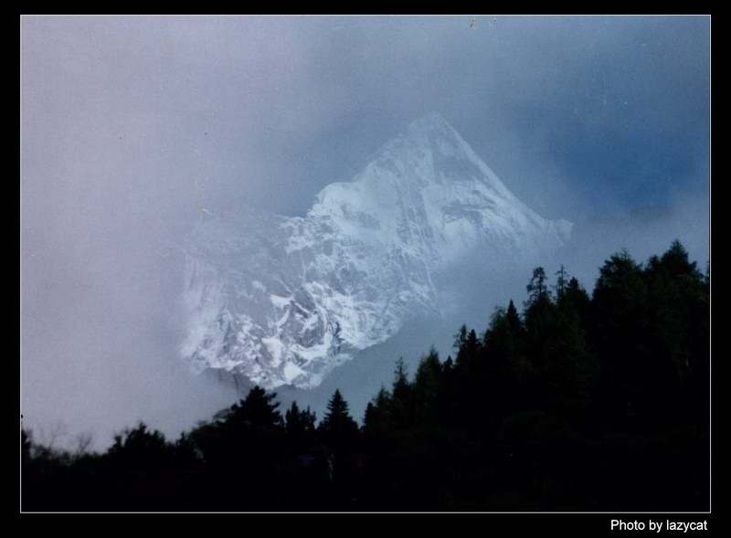 云雾中的四姑娘山！ 摄影 botian