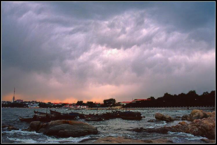 海湾上空的雨云 摄影 wyy666