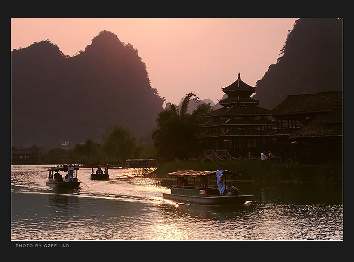 夕阳下的《世外桃源》 摄影 广州肥佬