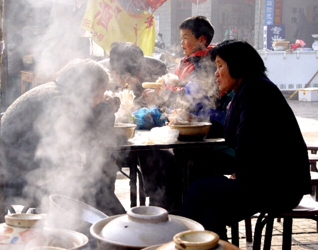 街头的大餐 摄影 东北雪飘飘