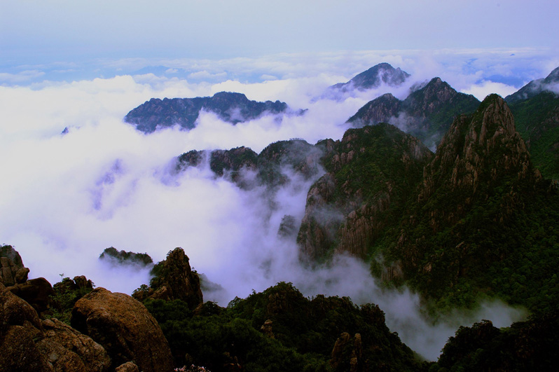 黄山云海（1） 云绕峻峰 摄影 jxgx007