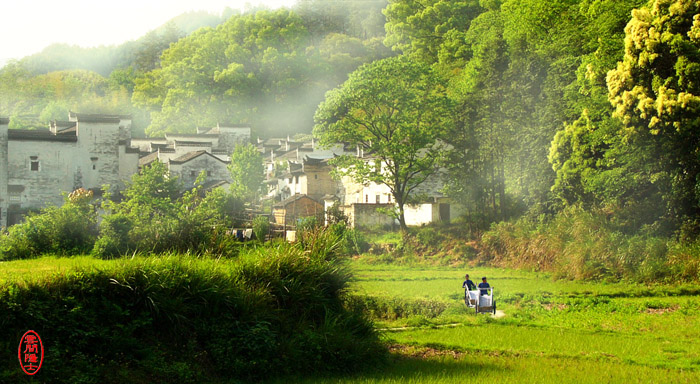 平静的小山村 摄影 云间隐士