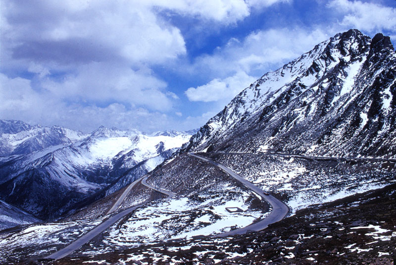 雪山风光2｛曲折之路｝ 摄影 虎啸