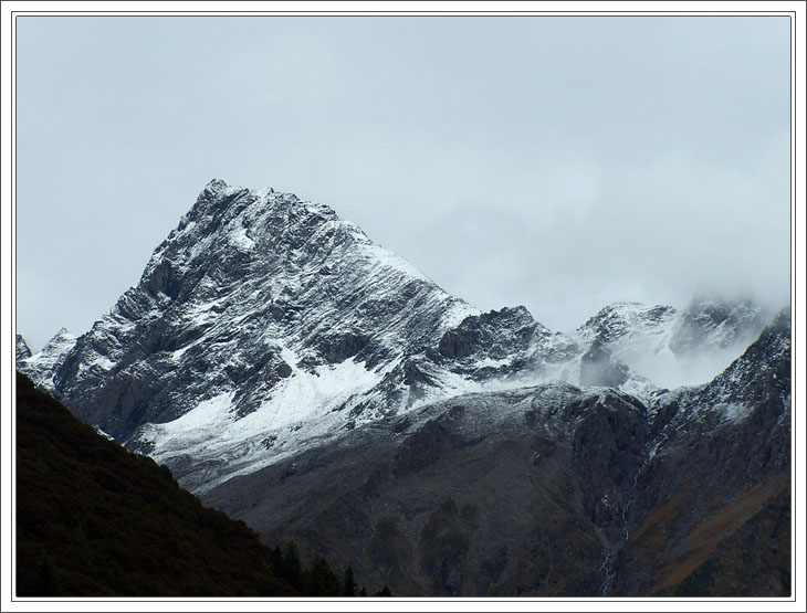 雾锁雪山 摄影 jxl1477258