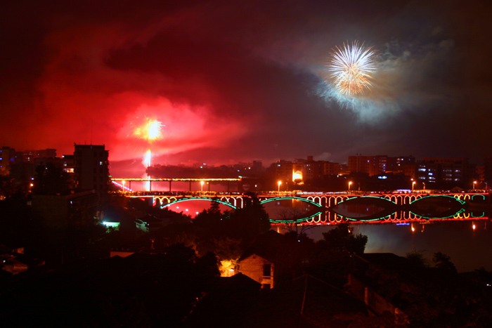 节日之夜 摄影 尊仁古