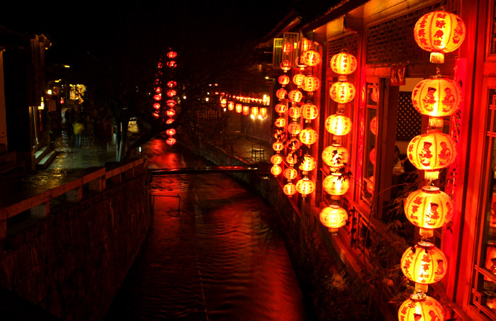 夜雨古镇(六) 摄影 红叶枫树林