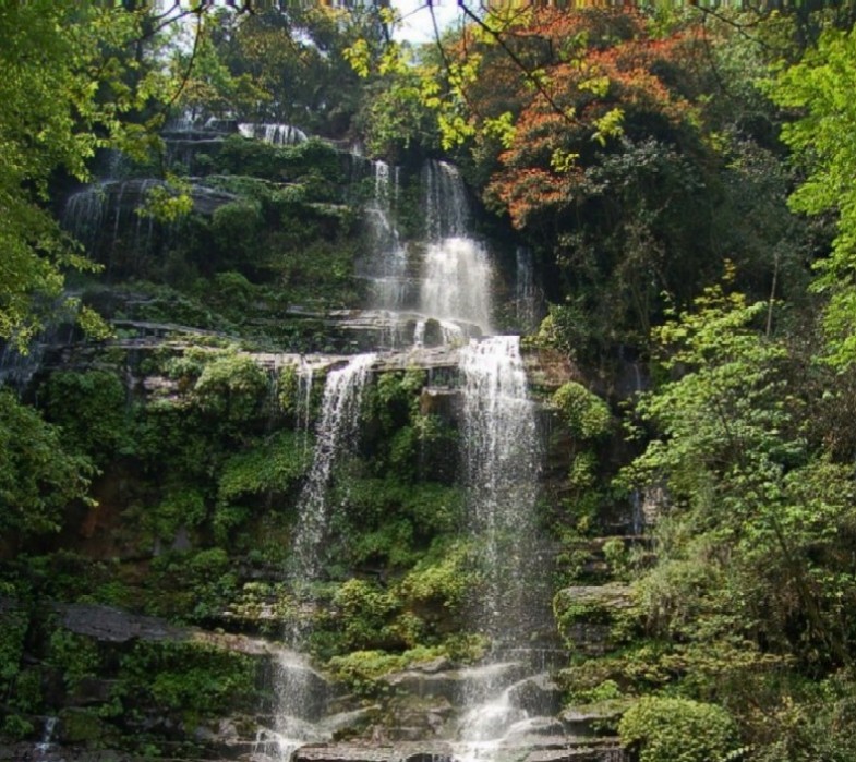 高山流水 摄影 毛毛虫GG