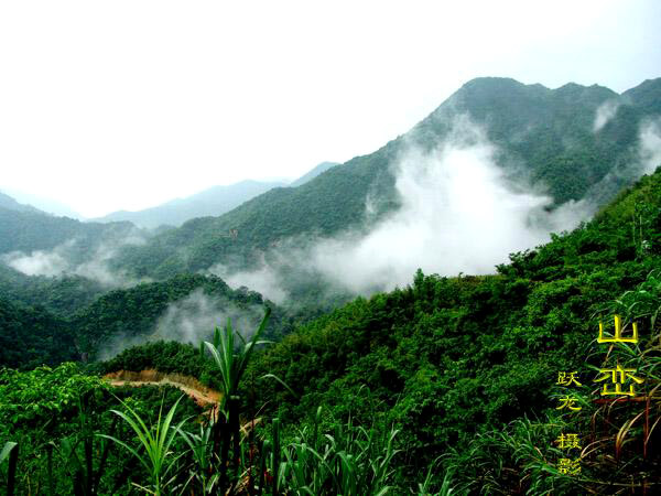 山峦 摄影 江跃龙