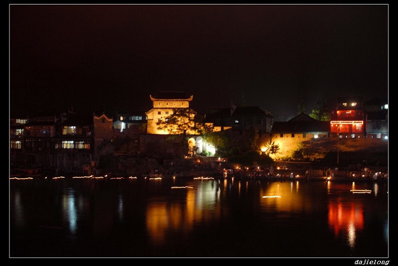 凤凰古城－陀江夜景 摄影 达界龙