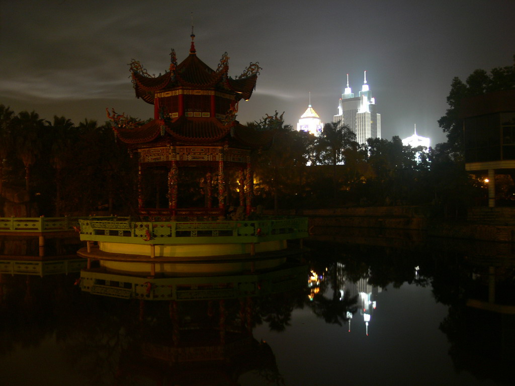 夜色中媲美 摄影 天风