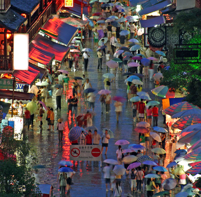 雨夜西街 摄影 阳朔老罗