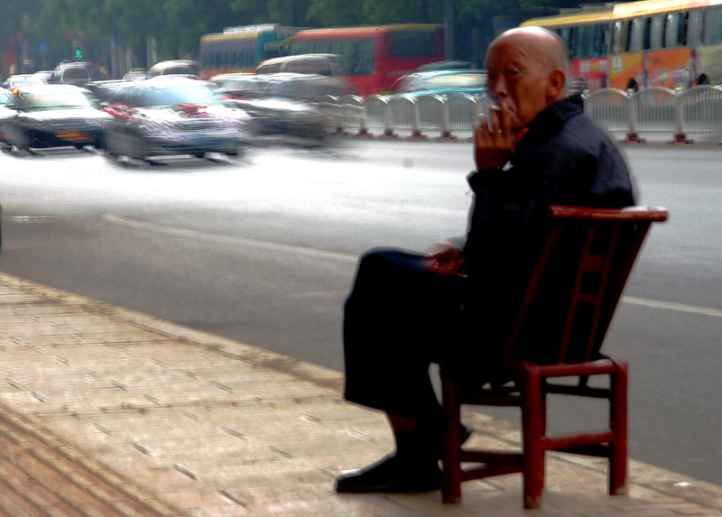 老人与车 摄影 老雷头