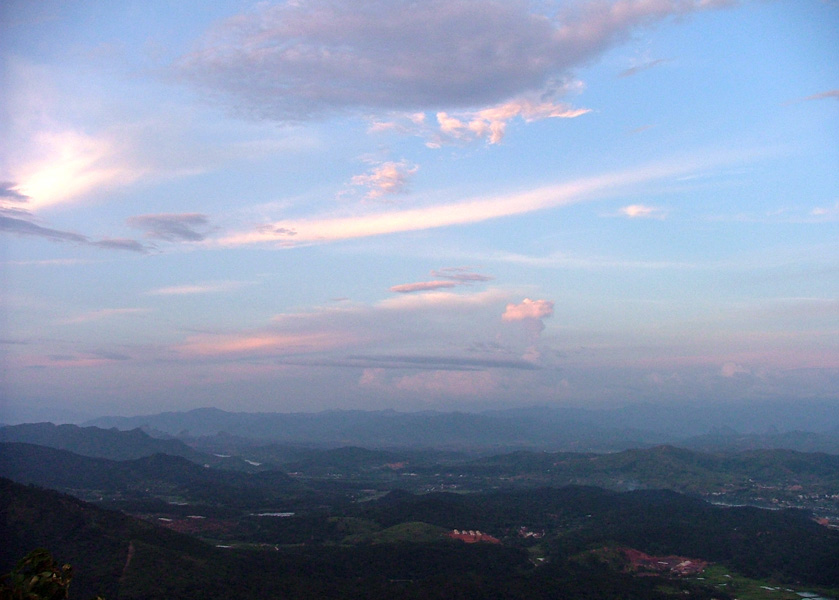 山恋情霞 摄影 莫须有