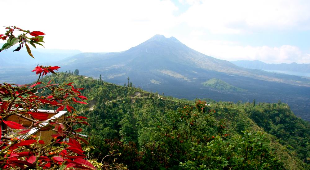 巴都火山-1 摄影 信马游缰