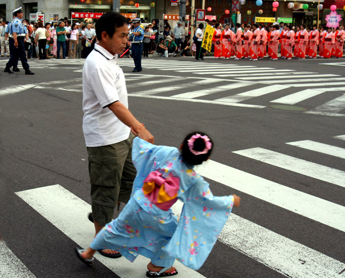 舞蹈祭（祭り）纪实——爸爸快走！ 摄影 漂泊的云