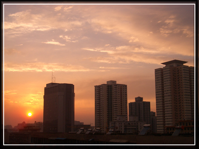 都市夕阳 摄影 笨摄友