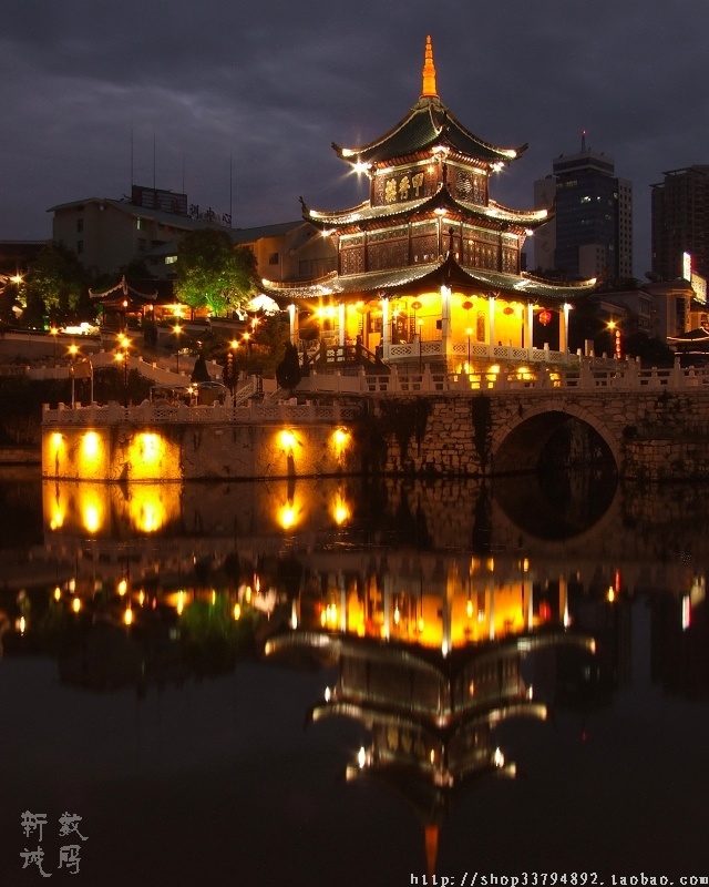 甲秀楼夜景 摄影 新诚