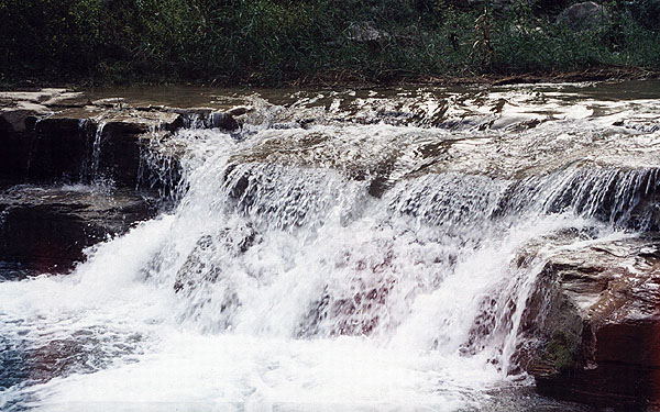 峡谷水流 摄影 临风一跃