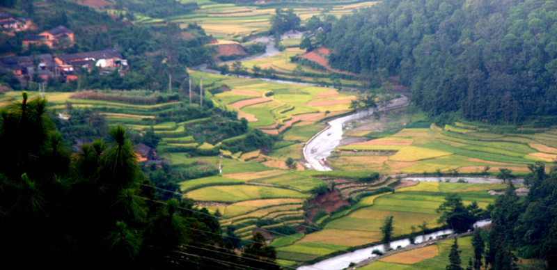 小山村 摄影 遇路