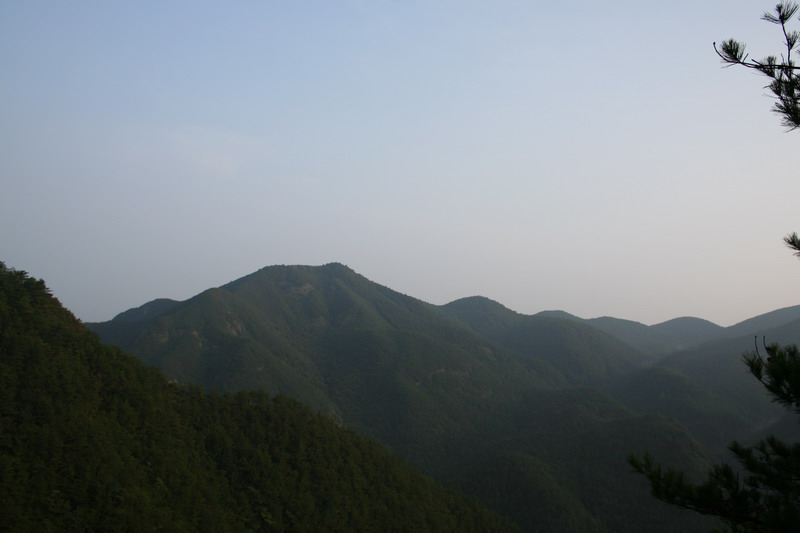 四明山秀女峰 摄影 鹿山老人