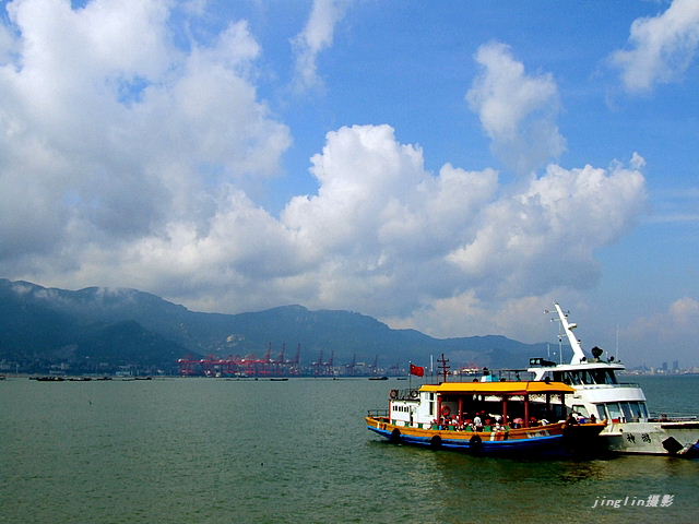 海之恋--60--停泊在岸边的游船 摄影 晶林