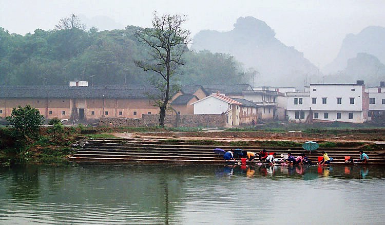 村前小河 摄影 小小竹排