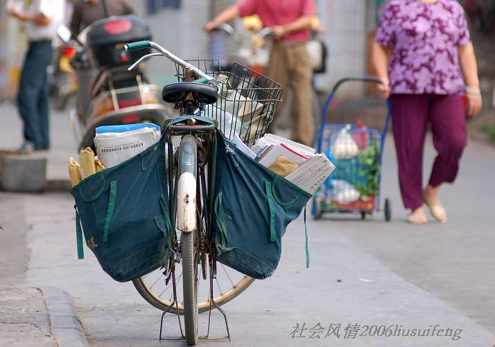 街头邮政单车 摄影 夜雨随风