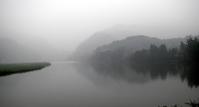 雾雨南河 摄影 厨师解围腰