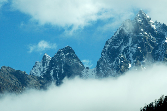 云中雪山 摄影 蔷薇知音