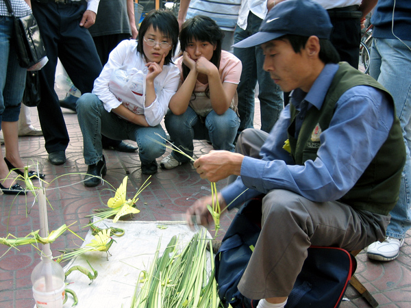 街头竹编艺人（一） 摄影 古都侠影