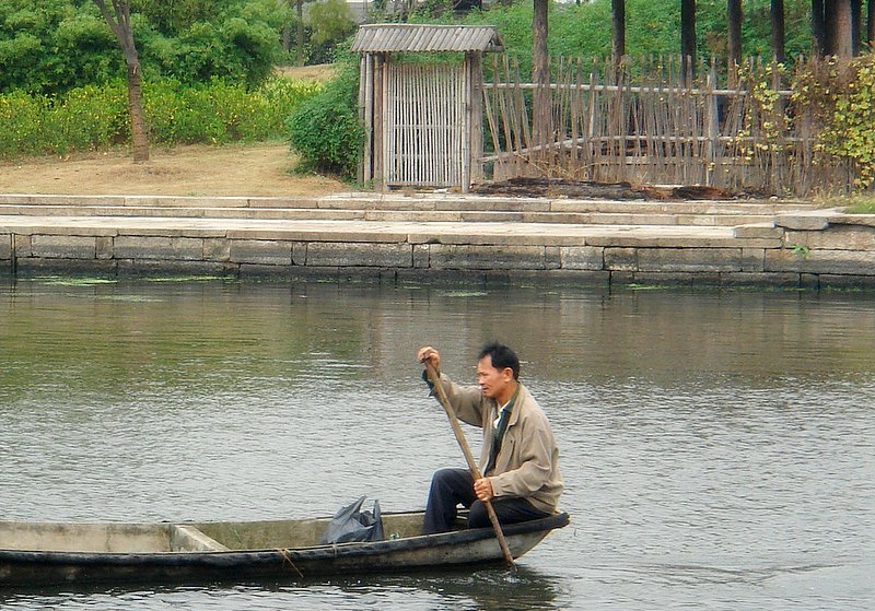 小船悠悠 摄影 叶韵