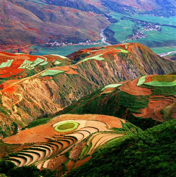 《热土》 摄影 鸿福阁