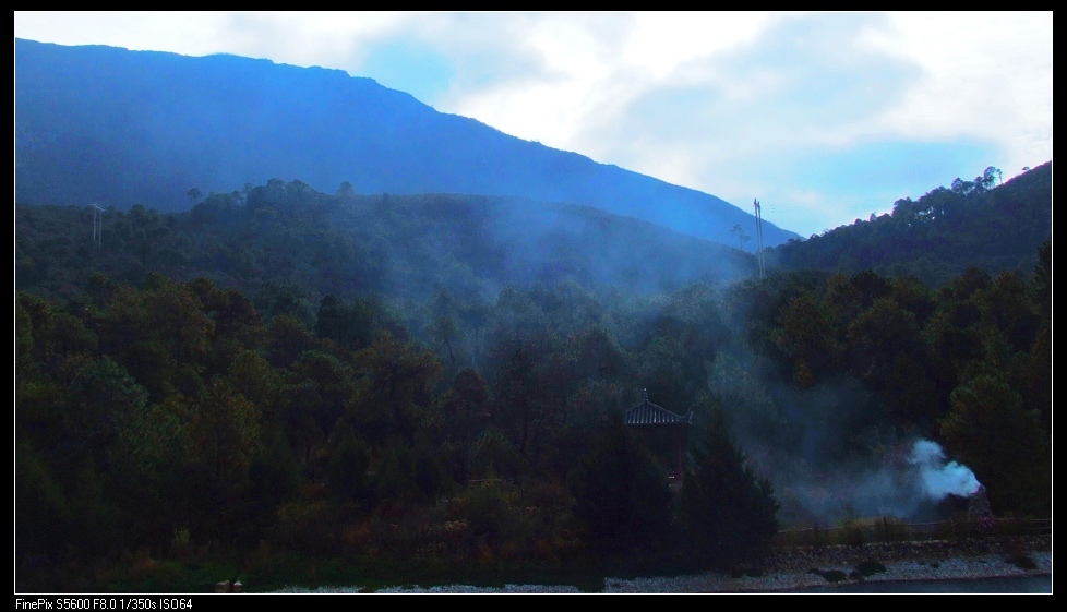 纳西族村庄外景 摄影 30元