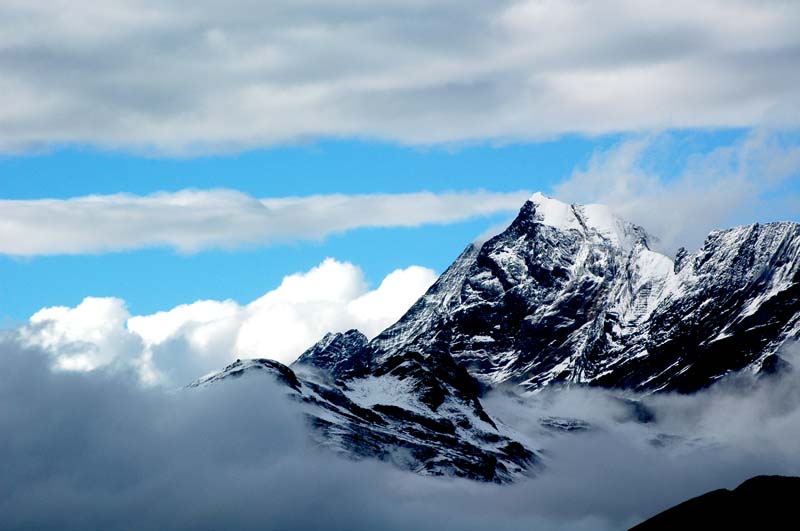 美丽的四姑娘山 摄影 peterluonan