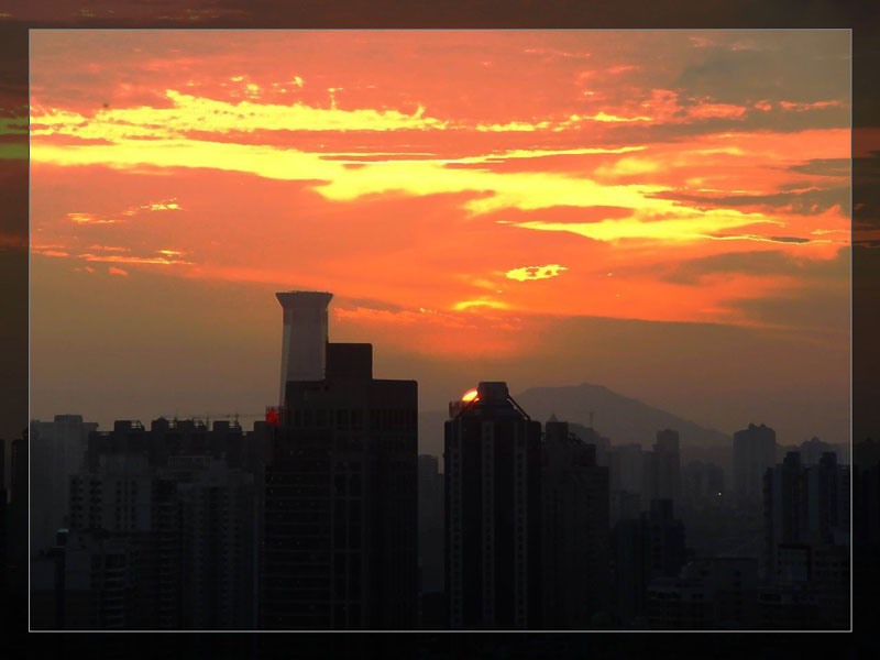 深圳·莲花山的天空 摄影 依哇