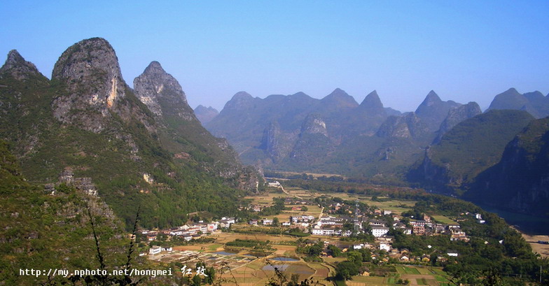 群峰田园 摄影 红玫