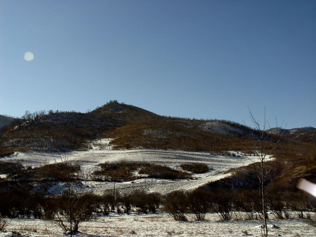 薄雪山丘 摄影 天香阁主