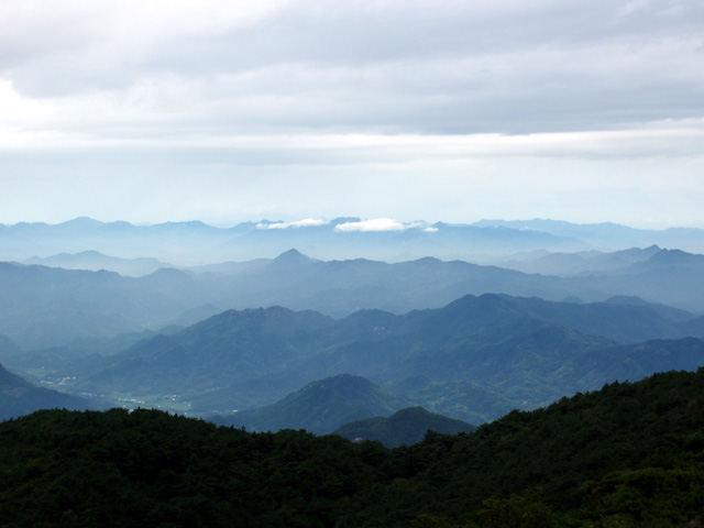 天柱群山 摄影 河边