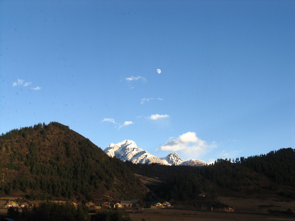 皓月当空 摄影 神山员外