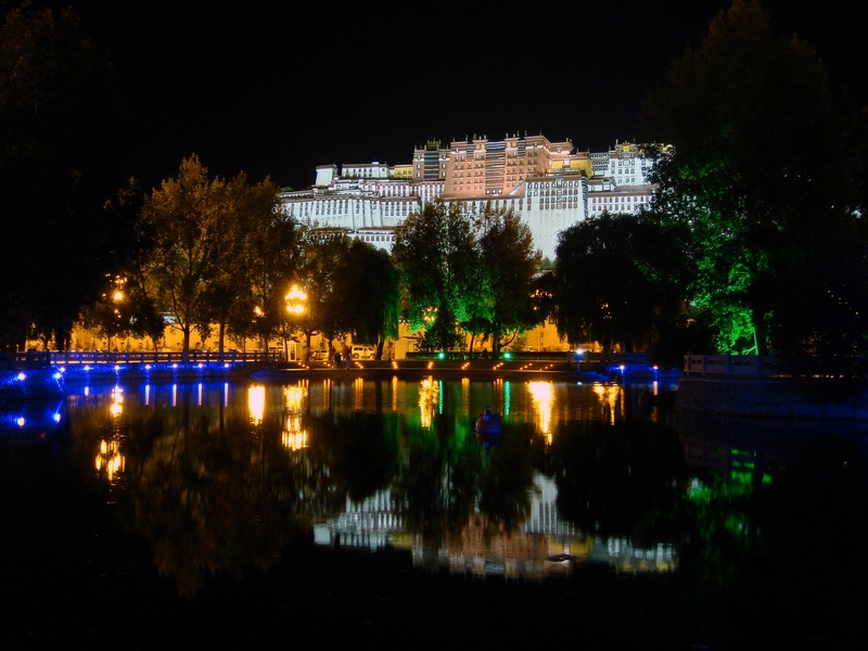 布达拉宫夜景 摄影 蓝精灵a