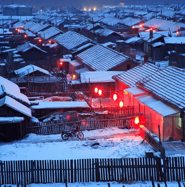 山村之夜 摄影 黄土地