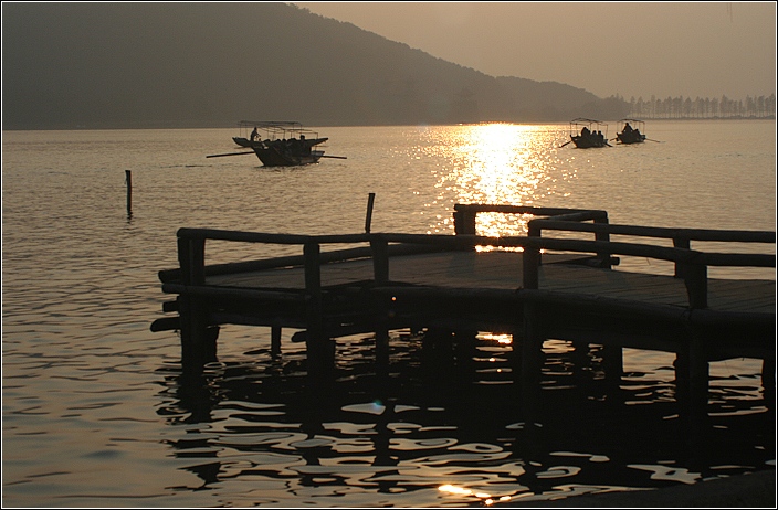 东湖晚归 摄影 jifeng0058