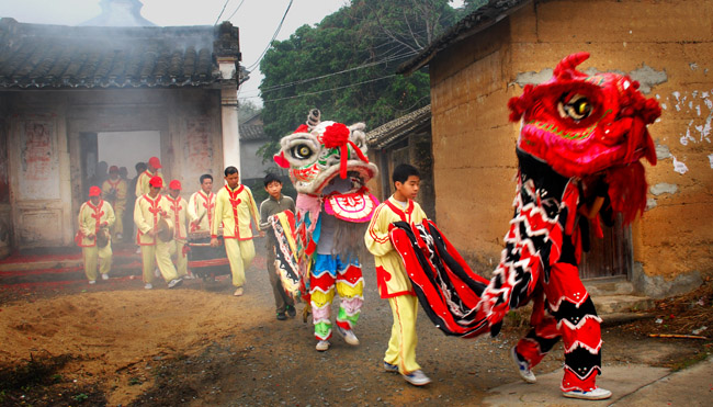 大年三十走街串巷庆新年 摄影 综艺之光