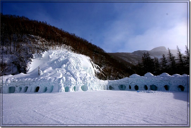 山神爷(雪雕) 摄影 岳桦