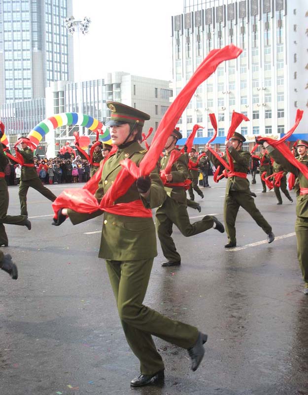 闹元宵 摄影 峡谷