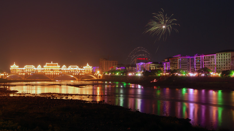 元宵节的雅安夜景 摄影 木木