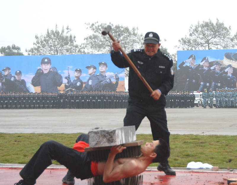 警察风采--特警神功2 摄影 好兆头