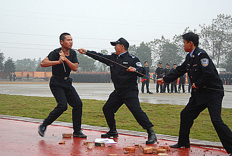 警察风采--特警神功3. 摄影 好兆头