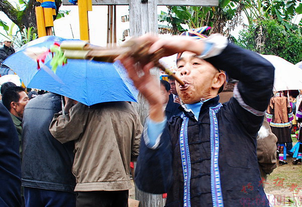 吹芦笙. 摄影 一朽木